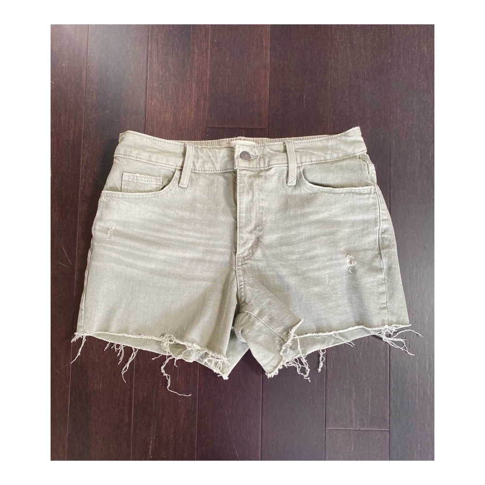Distressed shorts